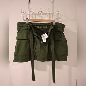 NWT American Eagle Women's Khaki Green Cargo Pocket Mini Skort (Size 16)